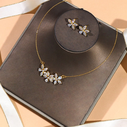 Flower Jewelry Set with Zircon Necklace and Earrings – Elegant Floral Design