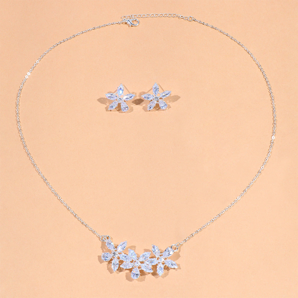 Flower Jewelry Set with Zircon Necklace and Earrings – Elegant Floral Design