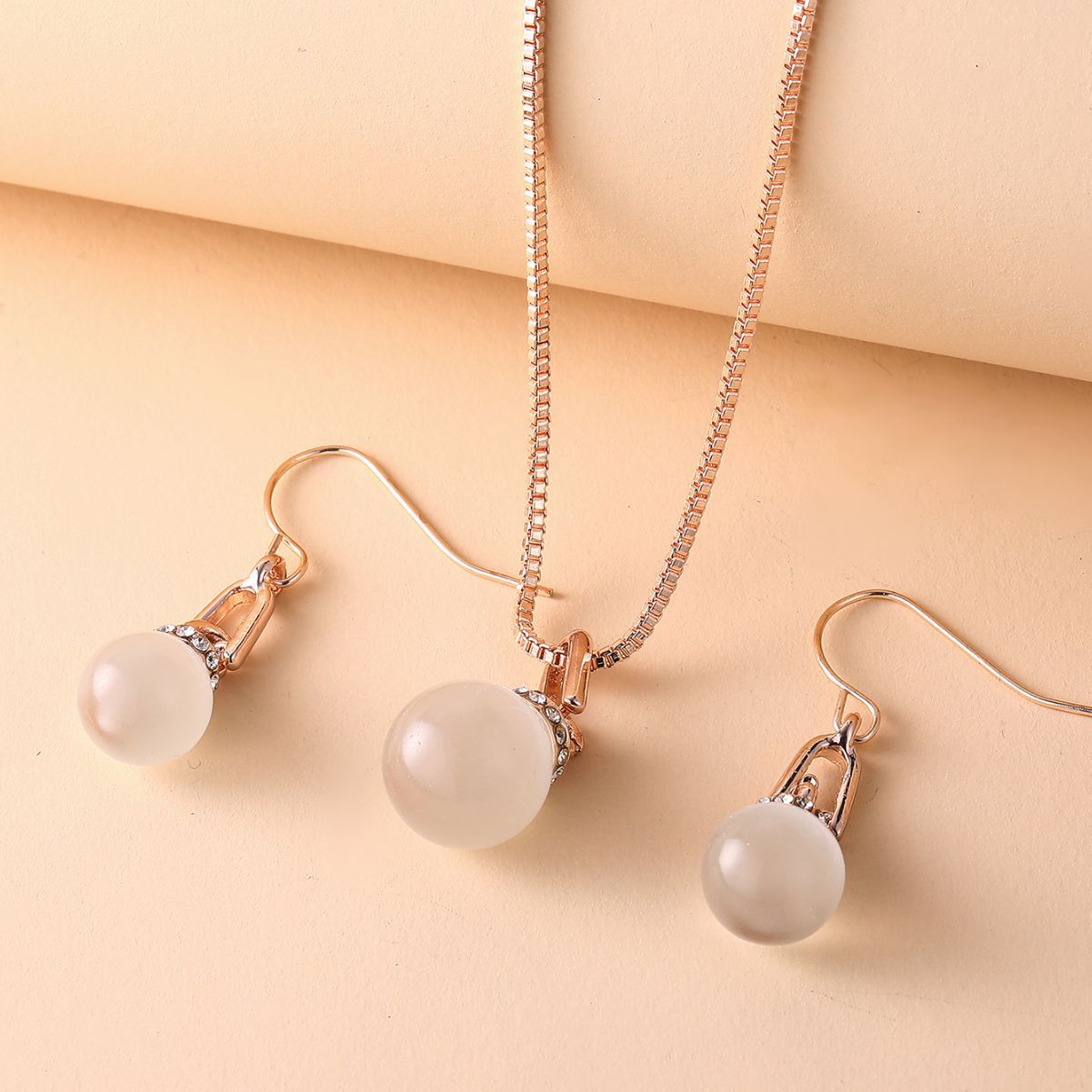 Geometric Ball Resin Necklace and Earrings Jewelry Set – Modern Statement Accessories