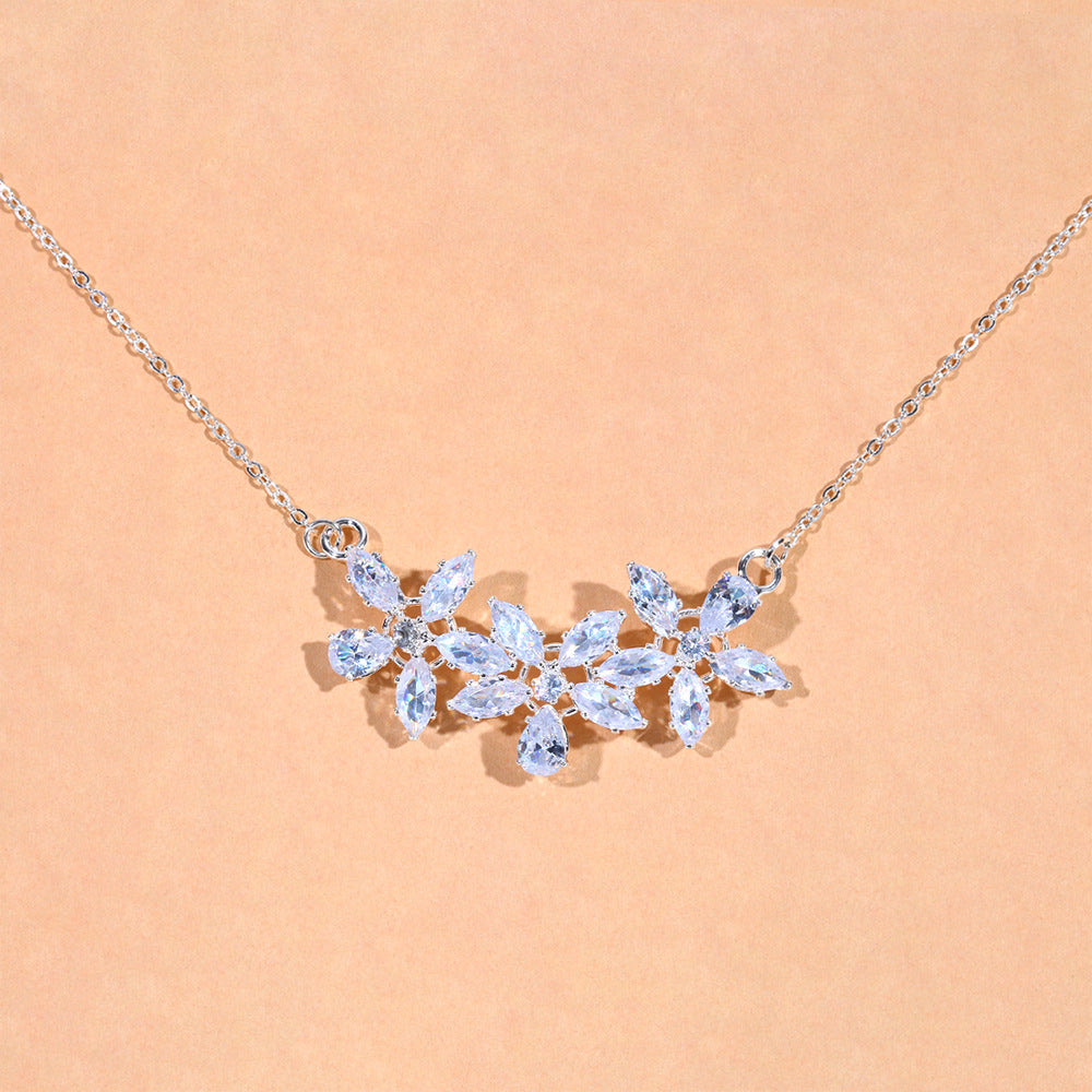 Flower Jewelry Set with Zircon Necklace and Earrings – Elegant Floral Design