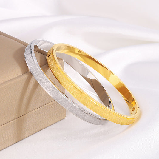 Fade-Resistant Titanium Steel Bracelet with Starry Alluvial Gold Plating – Elegant & Long-Lasting
